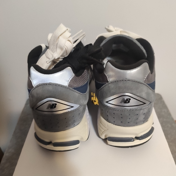 NEW BALANCE 2002R JJJJOUND STORM BLUE Size 8.5m - Picture 6 of 6
